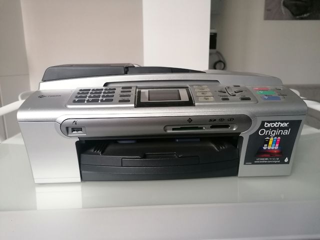 Stampante, fotocopiatrice, scanner, fax, foto