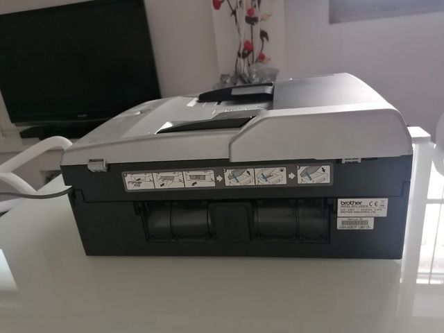 Stampante, fotocopiatrice, scanner, fax, foto