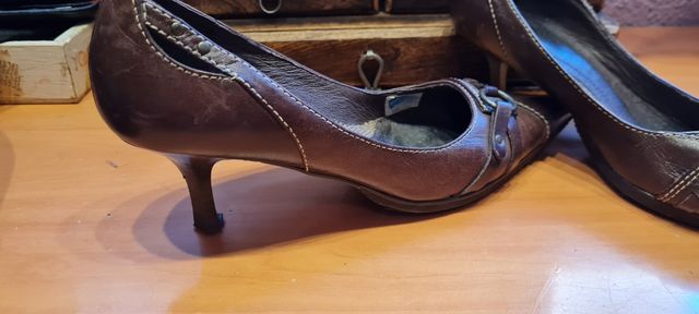 Zapato marrón