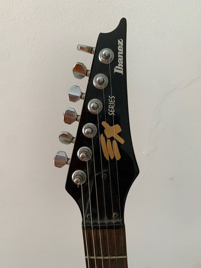 Guitarra Ibanez