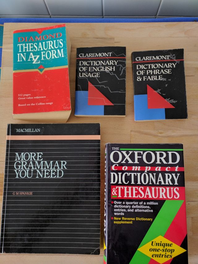 Lote de diccionarios y manuales de inglés