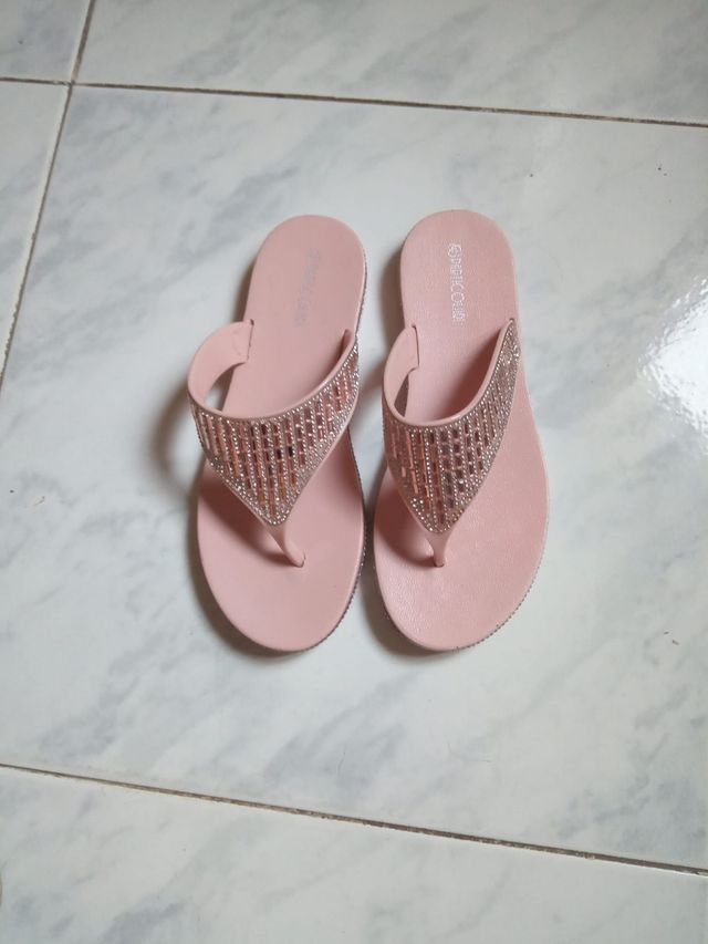 Infradito da donna eleganti brillantinati. Tg. 39