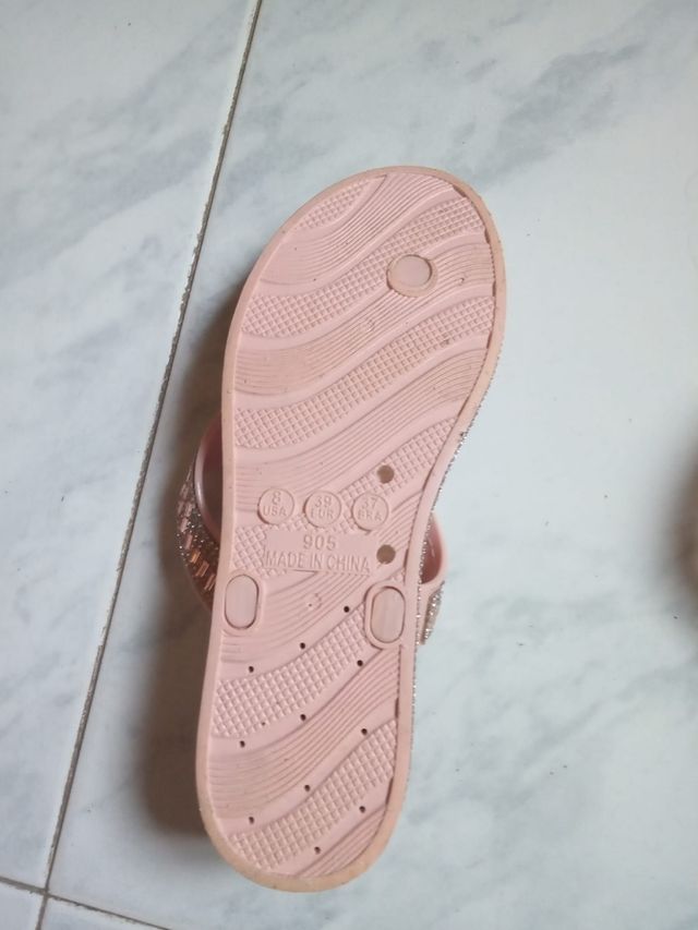 Infradito da donna eleganti brillantinati. Tg. 39