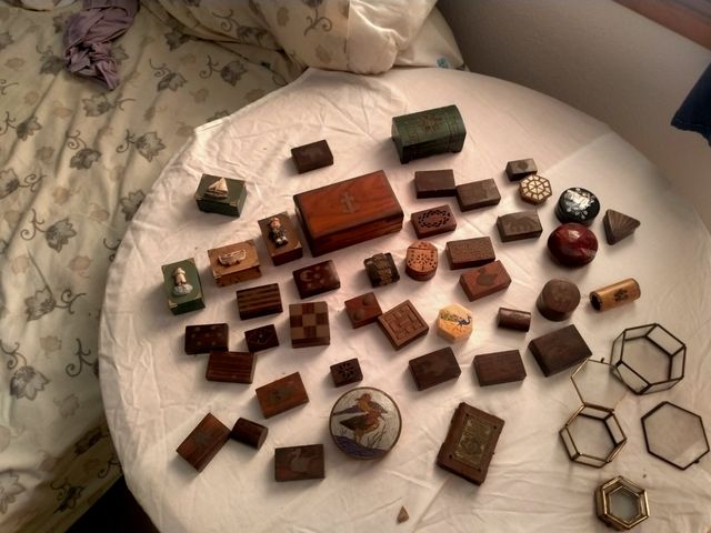 antiguo lote de cajas