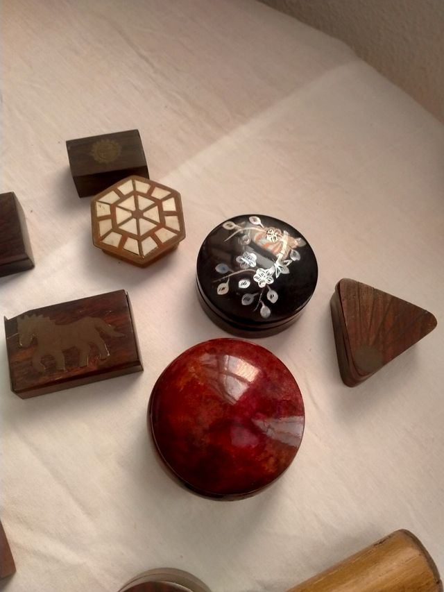 antiguo lote de cajas