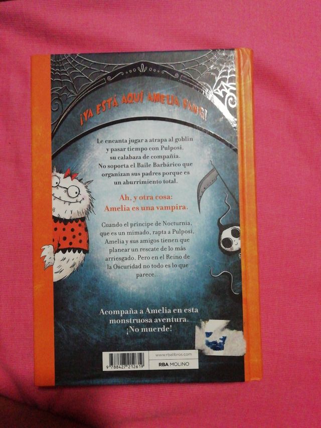 Libro: Amelia Fang y el Baile Barbárico