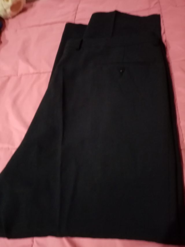 Pantalón de vestir azul marino, talla 56.