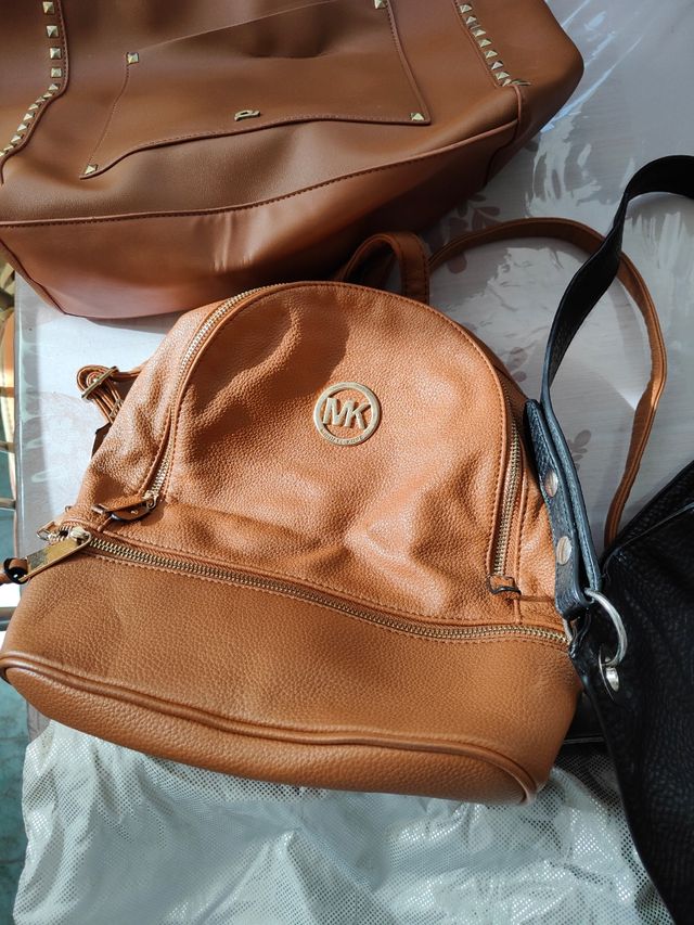 bolso y mochila.todos 12€