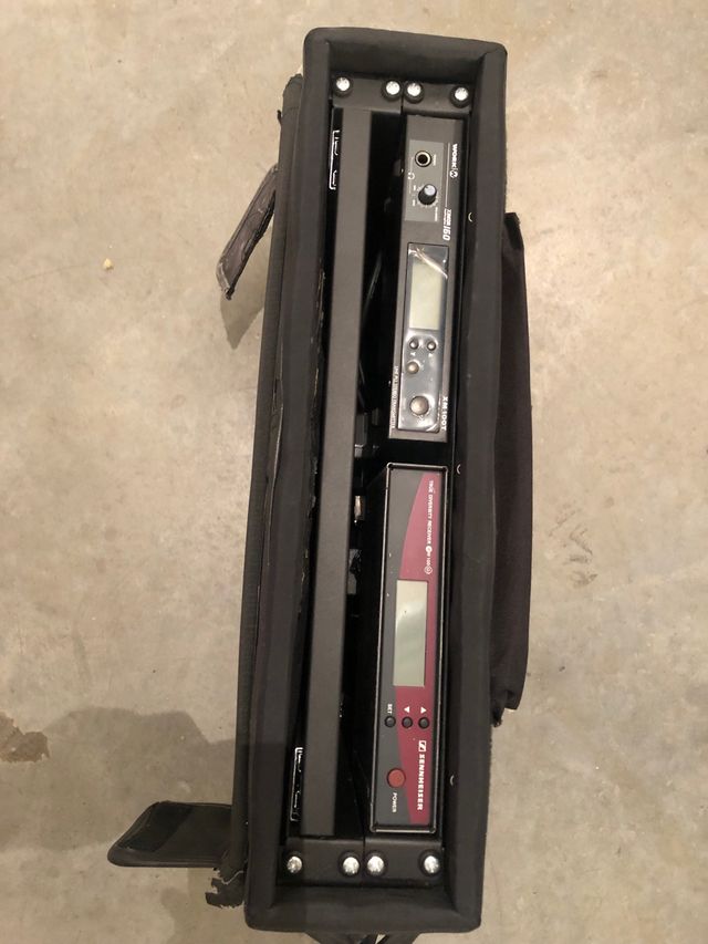 Flight Case 2 unidades con bandeja de segunda mano por 60 EUR en