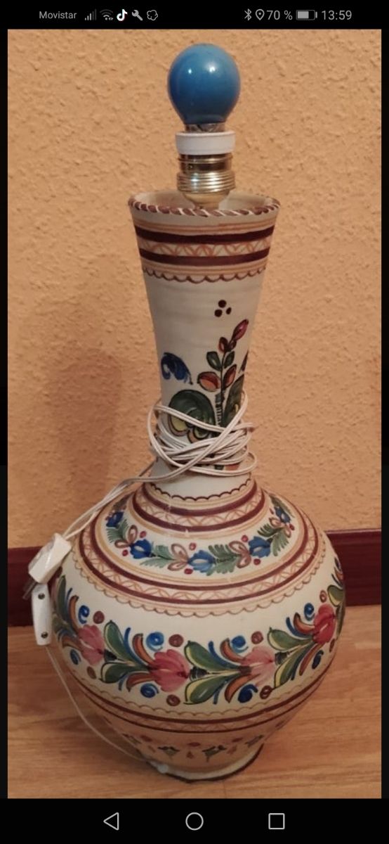 Jarrón lámpara con luz.