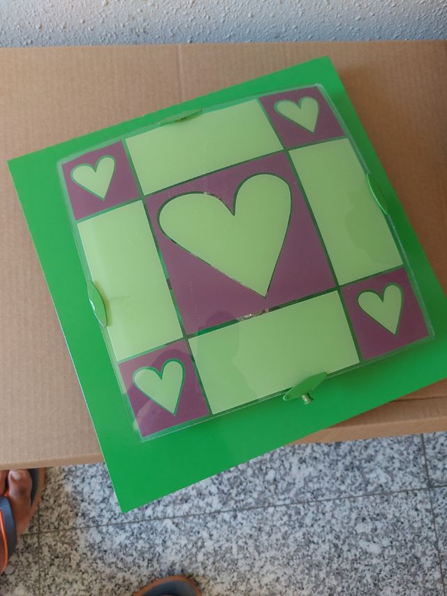 Plafon verde con corazones