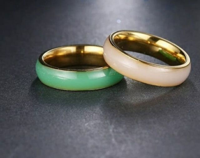 Anillo acero y porcelana NUEVO!