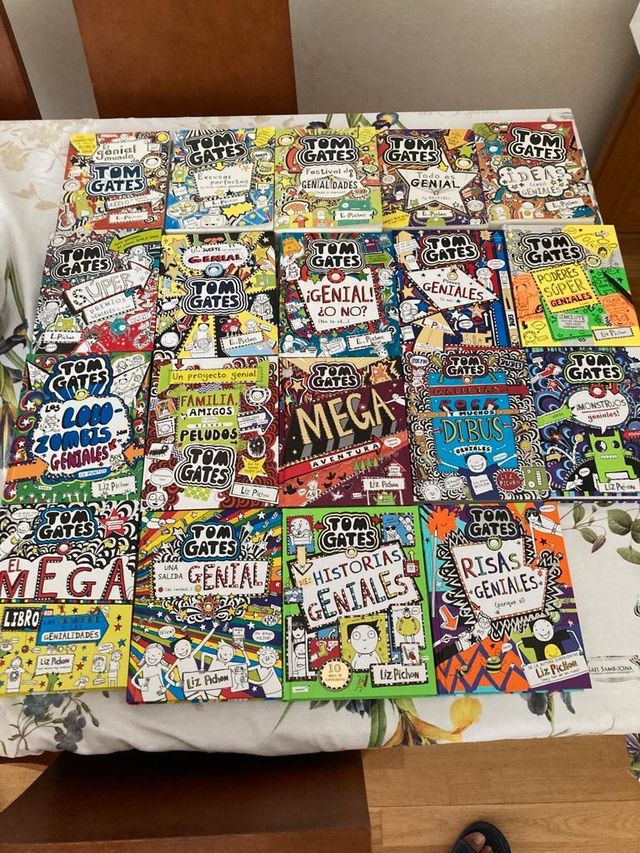 Libros colección Tom Gates 1-2-3-4-5-9