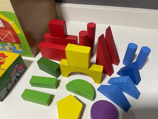 Baúl con juegos varios