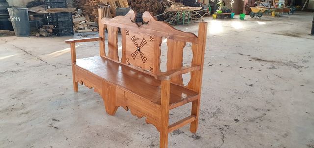hola hacemos todo tipo de muebles rusticos artesan