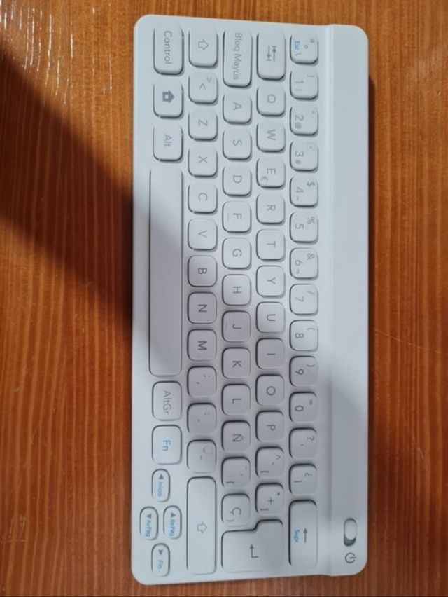 Aprende con Pokémon Aventura Entre las teclas de segunda mano por 35