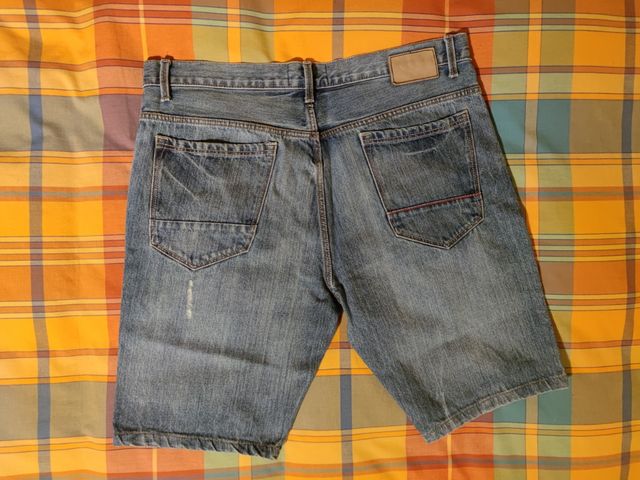 Pantalón corto vaquero talla 46