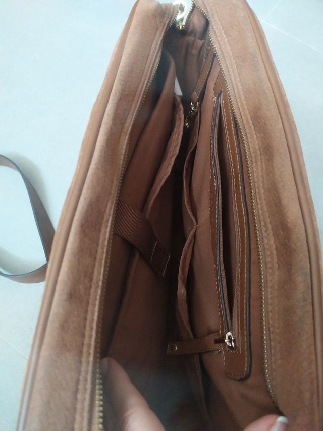 maletín para portátil. Bolso de Parfois