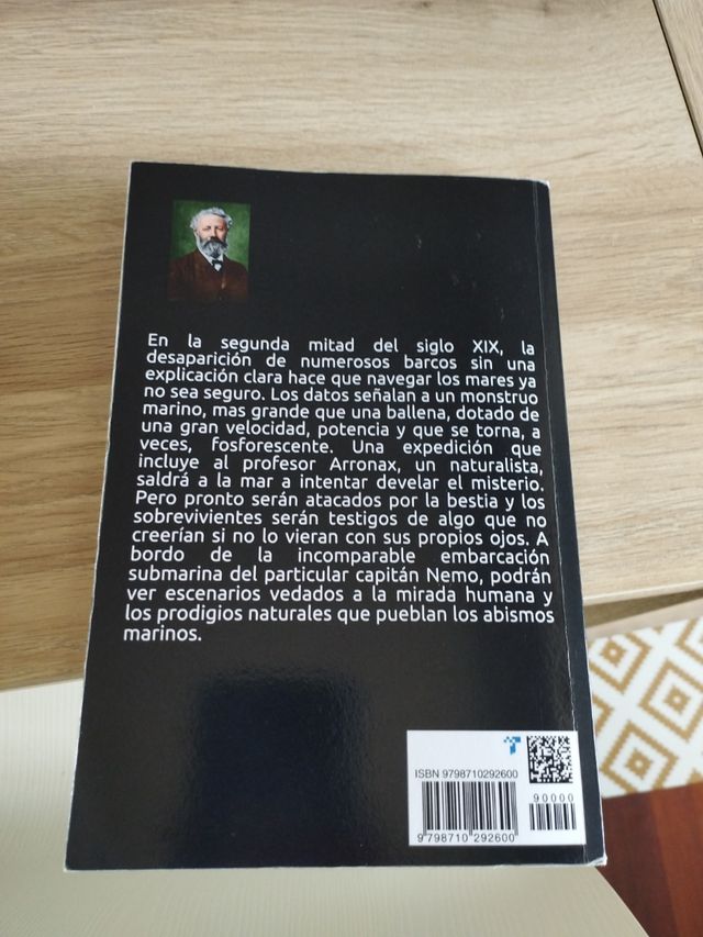 VEINTE MIL LEGUAS DE VIAJE SUBMARINO