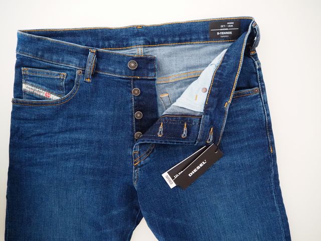 Diesel Yennox. Pantalón vaquero. W31 L32