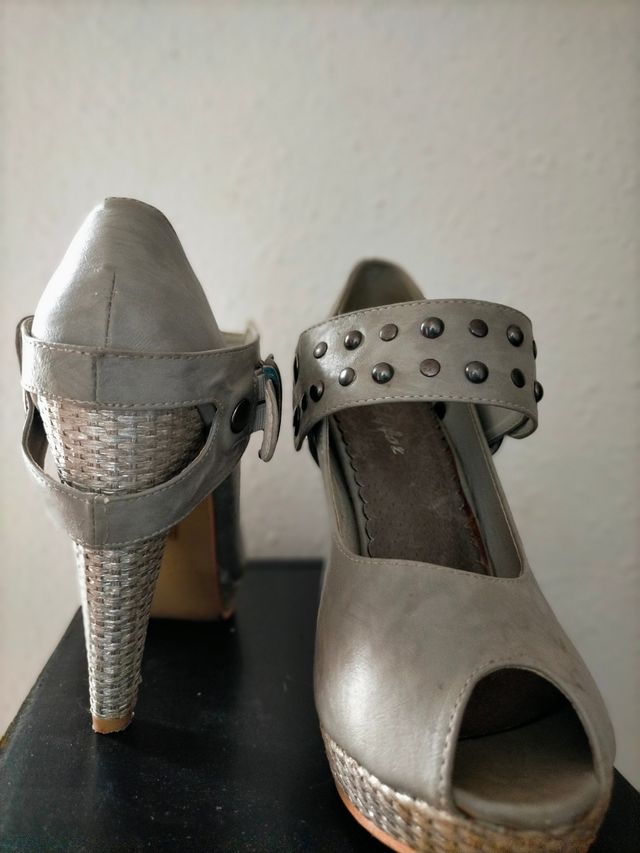 zapatos en buenas condiciones