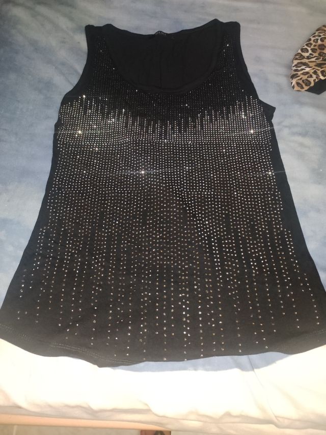 Blusas, cada una 5 euros