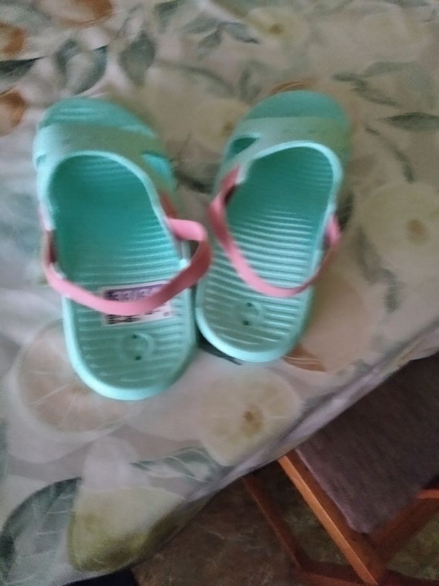 chanclas de piscina