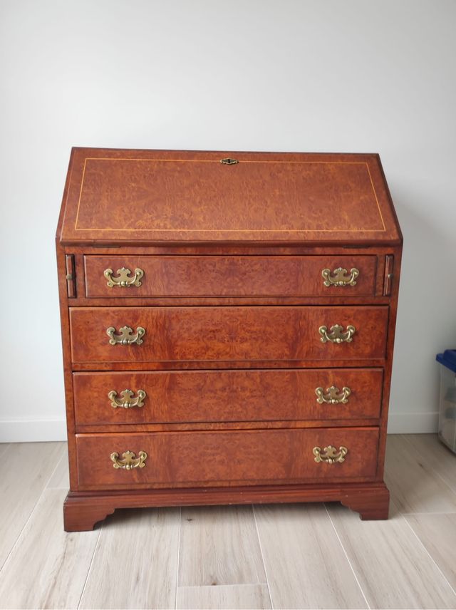 Escritorio (sinfonier) antiguo