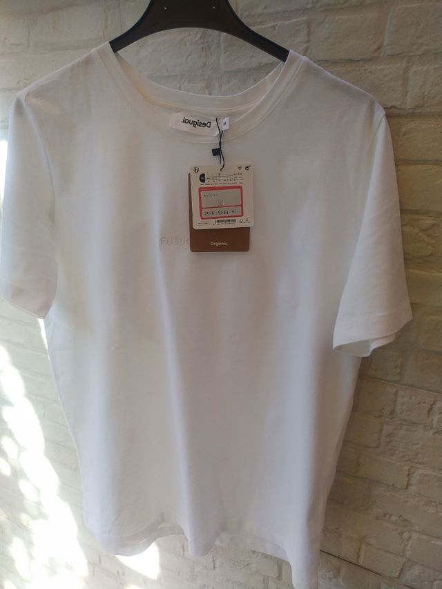 Vendo camiseta Desigual