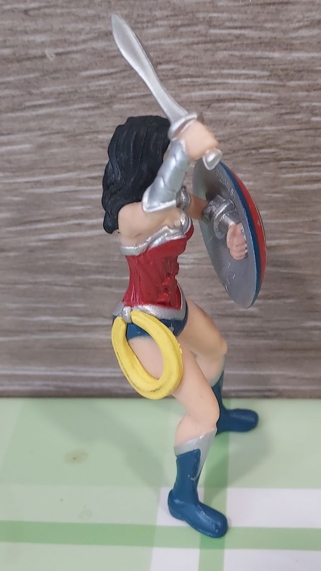 FIGURA PVC WONDER WOMAN, DC CÓMICS  10 cm