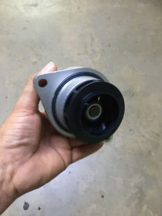 bonba de agua seat ibiza  gasolina año 96