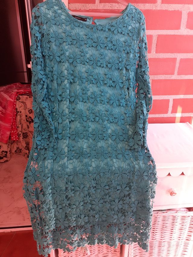 vestido sin apenas uso