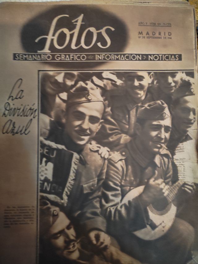 Ejemplares del semanario gráfico de reportajes.