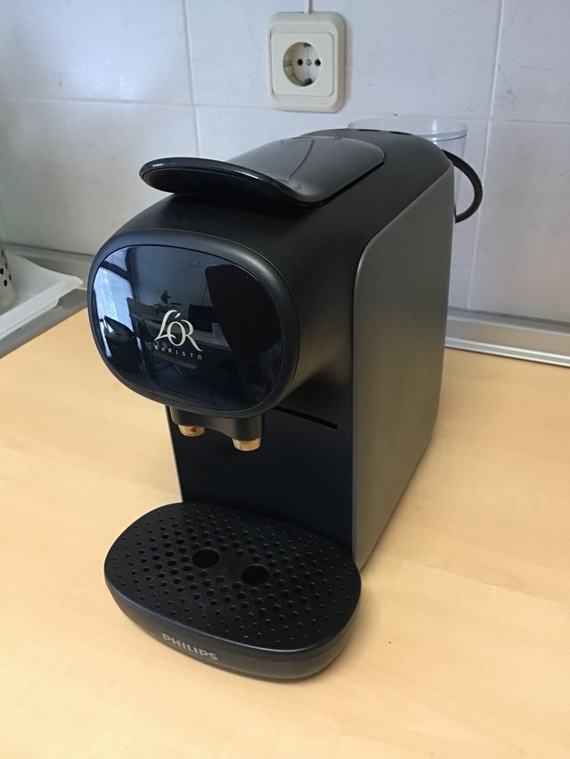 Cafetera L'OR BARISTA marca Philips color negro