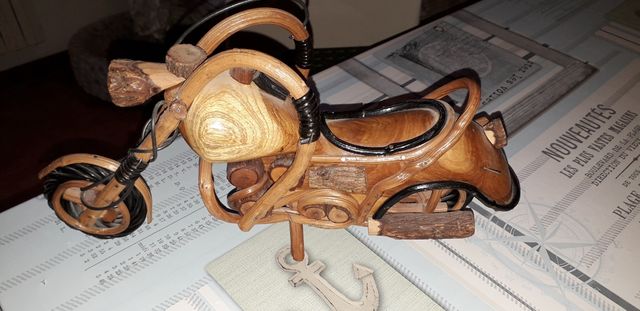 moto in legno