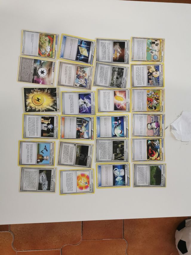 Lotto carte energia e allenatore pokemon
