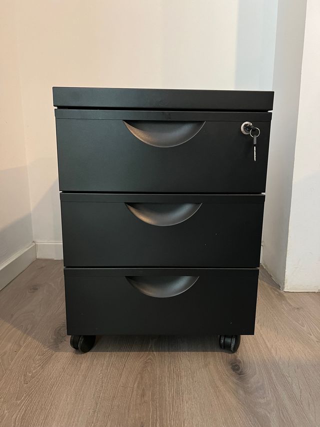 Cajoneras metálica Erik negra 3 cajones de segunda mano por 60 EUR en
