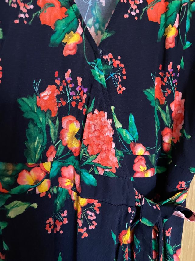 Vestido de flores de ZARA