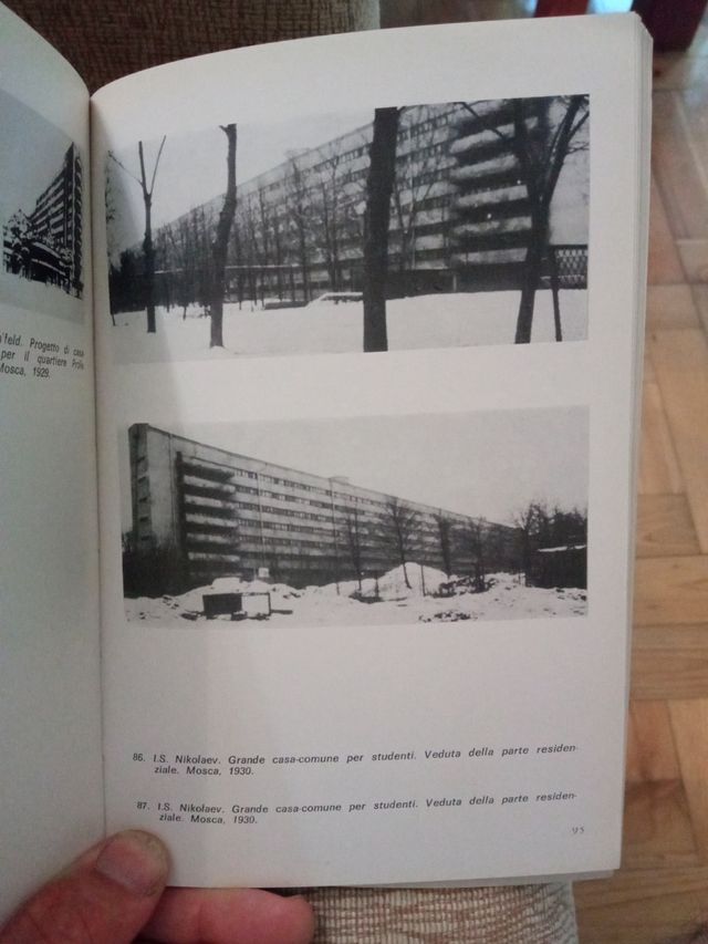 La" casa- comune" eil Narkomfin di Ginzburg.