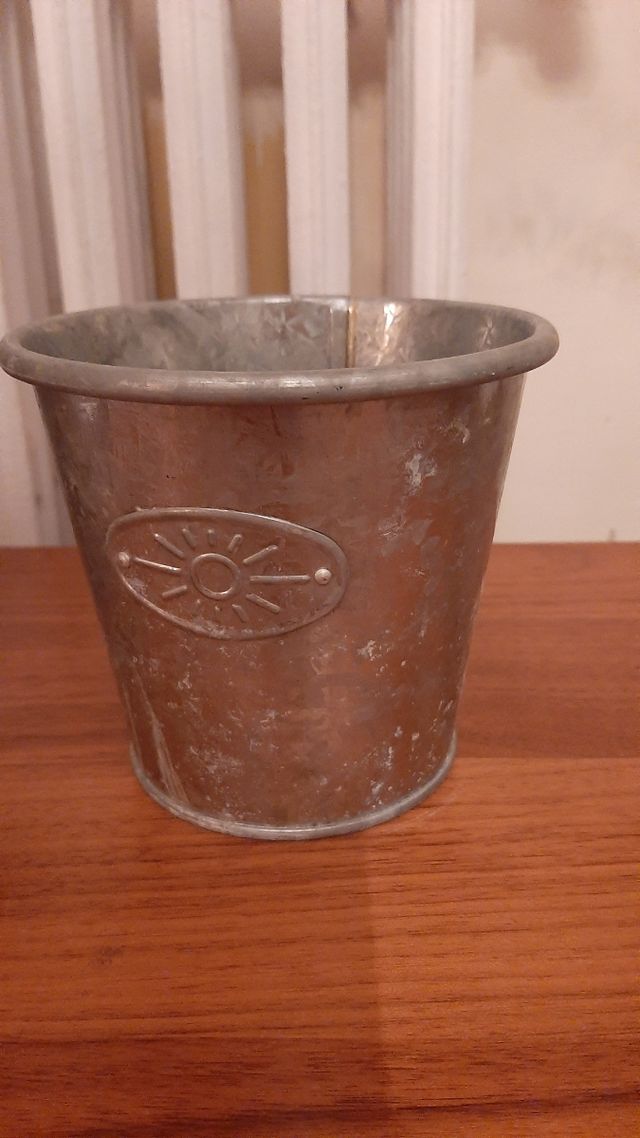 macetero  galvanizado Ikea