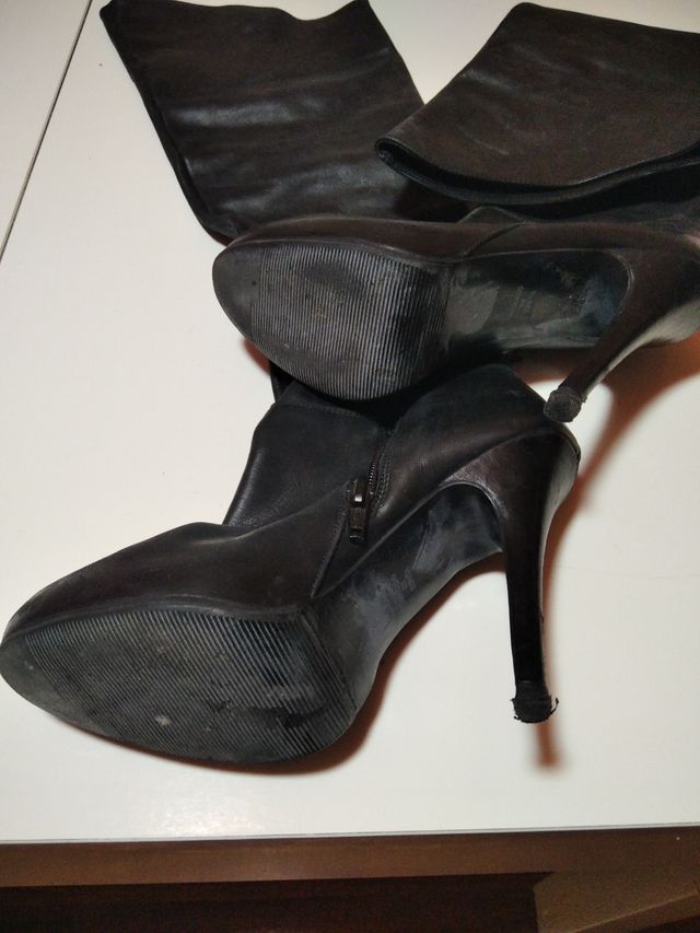 bota por encima de la rodilla