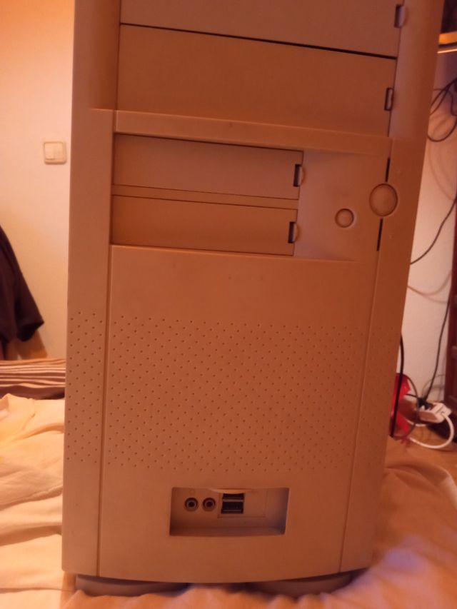 PC ASUS AMD Athlon 860k