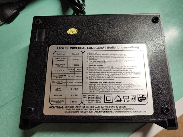 Cargador universal de baterias.