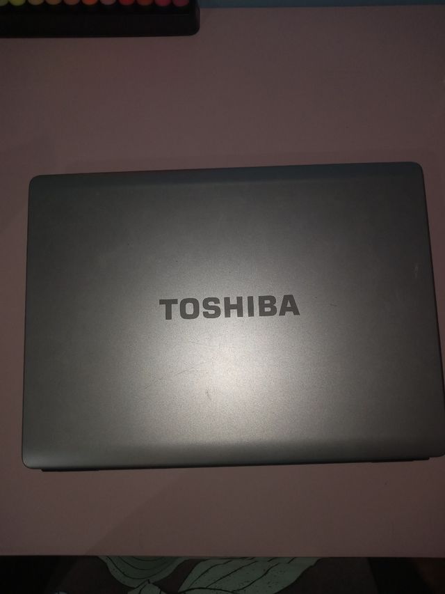ORDENADOR TOSHIBA