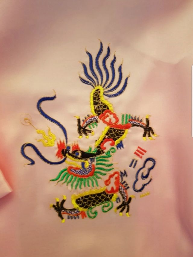 Vestaglietta in raso con ricamo