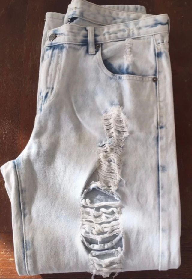 Jeans strappati taglia L 