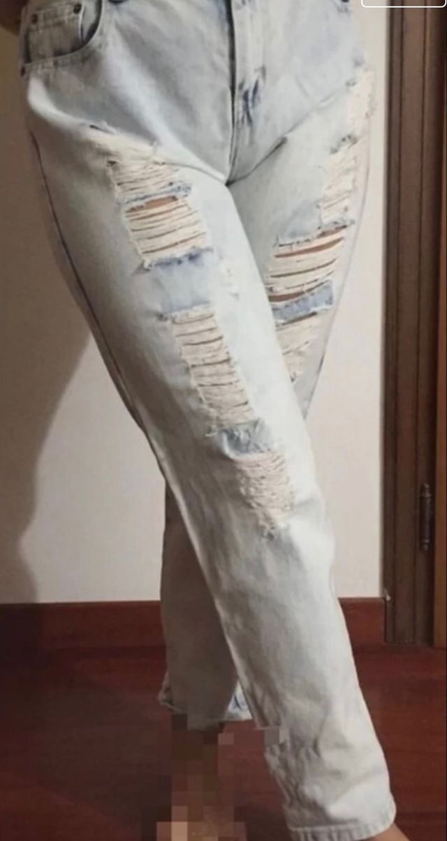 Jeans strappati taglia L 