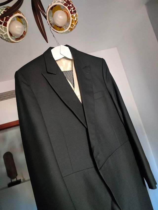 Alquiler chaqué + pantalón + chaleco