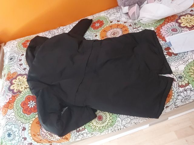 cazadora pull&bear practicamente nueva