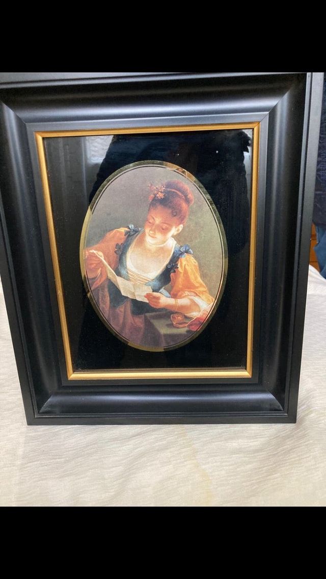 CUADRO DAMA LEYENDO CARTA